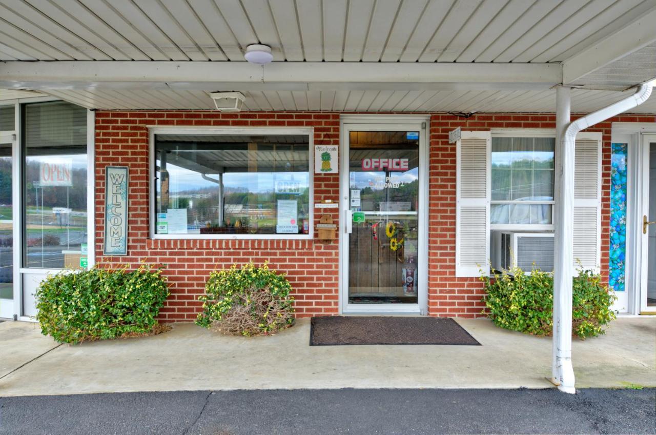 Knob Hill Motor Lodge Hillsville Kültér fotó